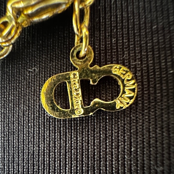 Christian Dior CD in Necklace: in Heart with Rhinestone - Picture 8 of 14